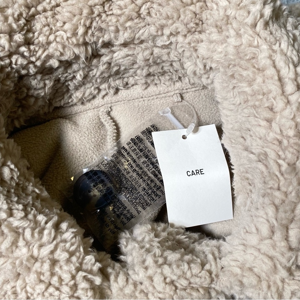 Uniqlo Tan Teddy Jacket - Picture 4 of 12